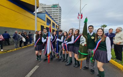 Los estudiantes del Colegio Hispano Británico se lucen en homenaje a las Glorias Navales